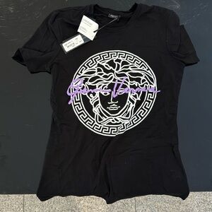Brand new never worn Versace t shirt